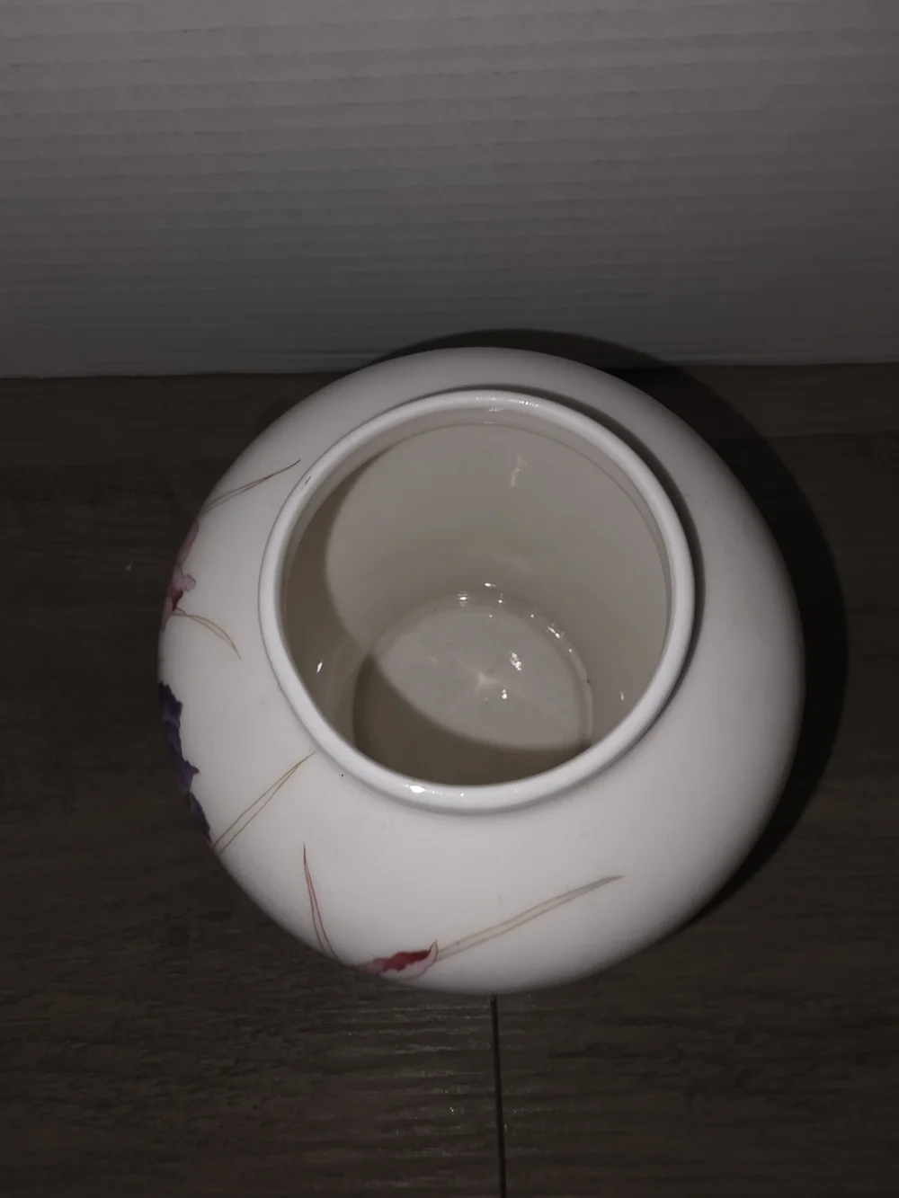 Vintage AYAME SEIZAN JAPAN Vase- Purple & Pink Irises & Gold Trim Hand Painted